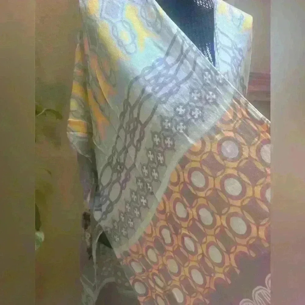 Comfyluxe Kimono Gorgeous Pastel Floral 100% Viscose ๐ง๐ป - Picture 3 of 6
